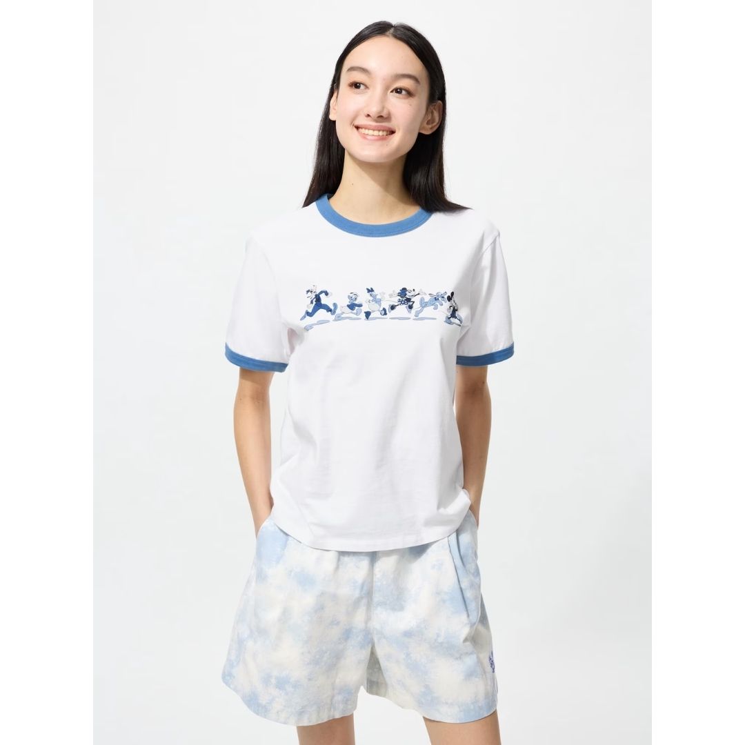 Uniqlo Disney in Blue UT for Women T-shirt 1 - Kaos Wanita Katun Motif Mickey Mouse Indigo Putih Uniqlo Disney in Blue UT for Women T-shirt 1 - Kaos Wanita Katun Motif Mickey Mouse Indigo Putih