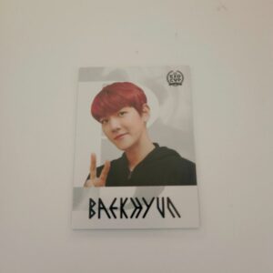 Photocard Baekhyun EXO Official - Senyum & Peace Sign (Koleksi Langka)