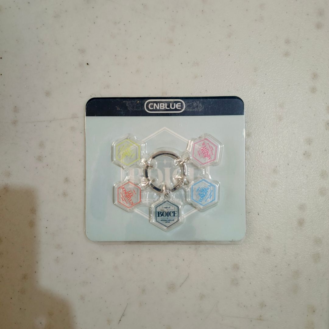 Gantungan Kunci CNBLUE BOICE Fanclub Exclusive - Merchandise Resmi K-Pop (Original Import Korea/Jepang)