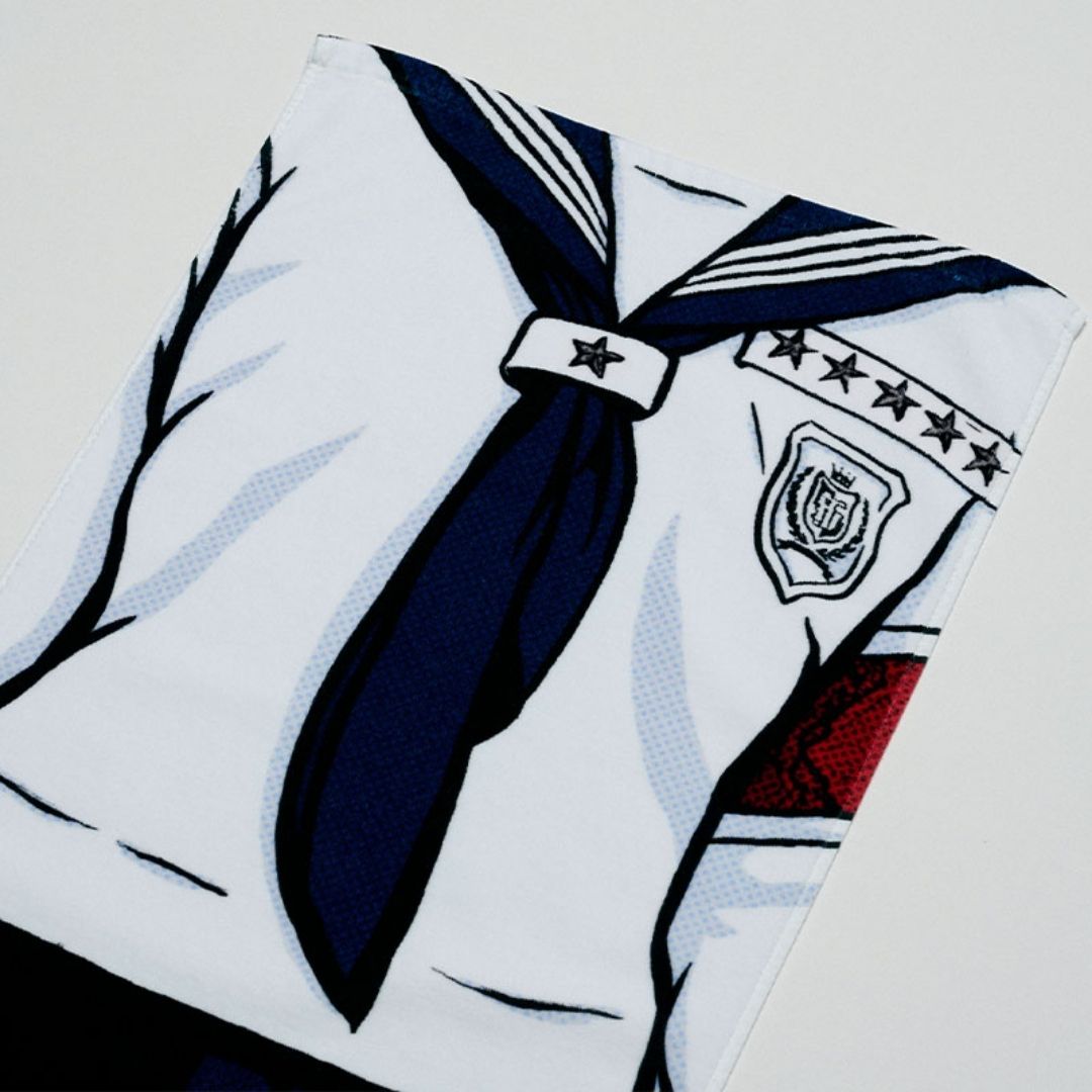 10th Anniversary Atarashii Gakkou Sailor Towel 10th Anniversary Atarashii Gakkou Sailor Towel