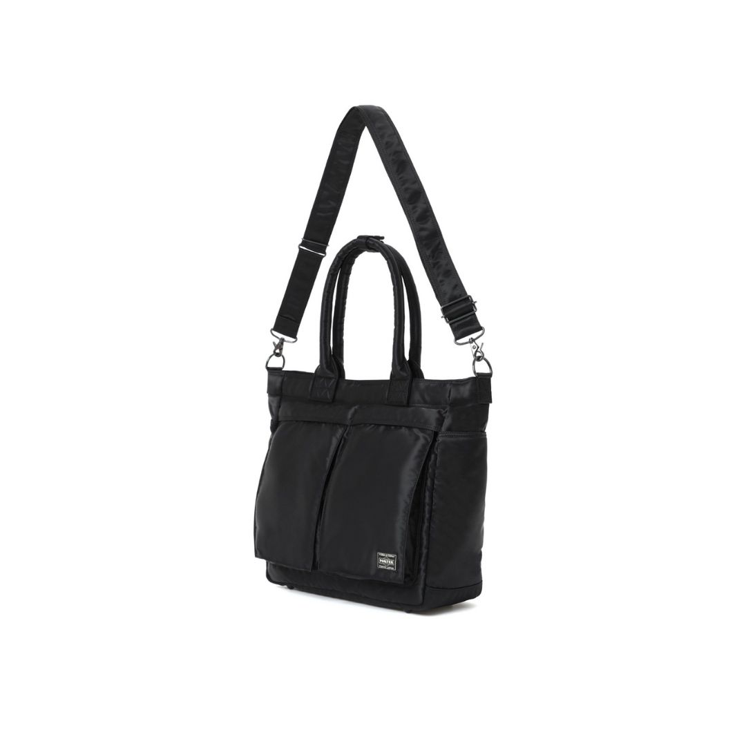 Tas PORTER TANKER - SQUARE TOTE BAG 622-27844: Ikon TANKER dalam Evolusi Berkelanjutan Tas PORTER TANKER - SQUARE TOTE BAG 622-27844: Ikon TANKER dalam Evolusi Berkelanjutan