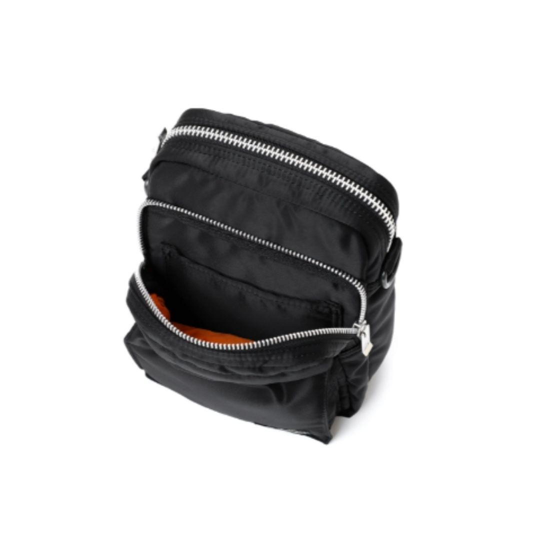 PORTER / TANKER - VERTICAL BAG - Desain Vertikal Ikonik dan Kapasitas Optimal PORTER / TANKER - VERTICAL BAG - Desain Vertikal Ikonik dan Kapasitas Optimal