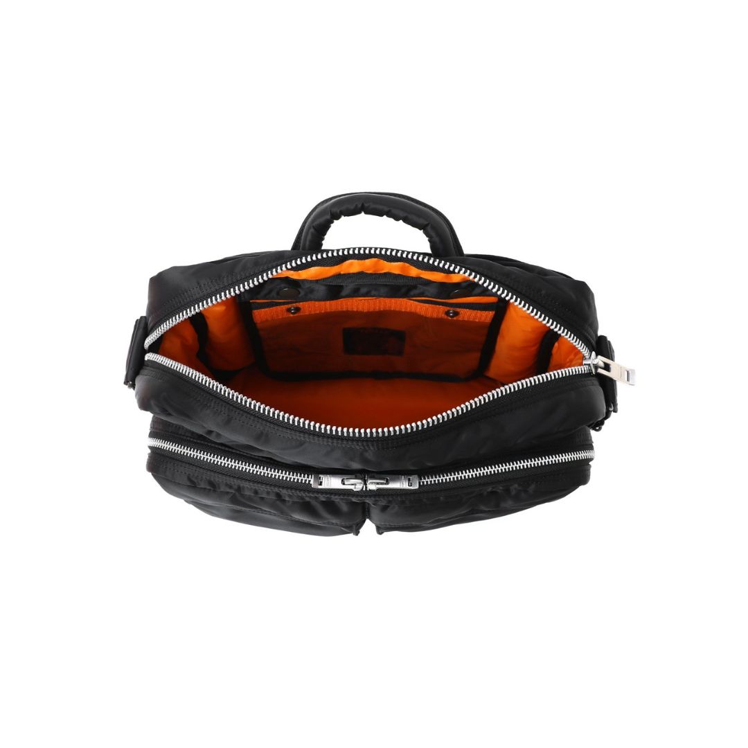 Tas Selempang PORTER TANKER - SLING BAG W zip (XL) 622-15153: Sling Bag Ikonik yang Berevolusi Tas Selempang PORTER TANKER - SLING BAG W zip (XL) 622-15153: Sling Bag Ikonik yang Berevolusi