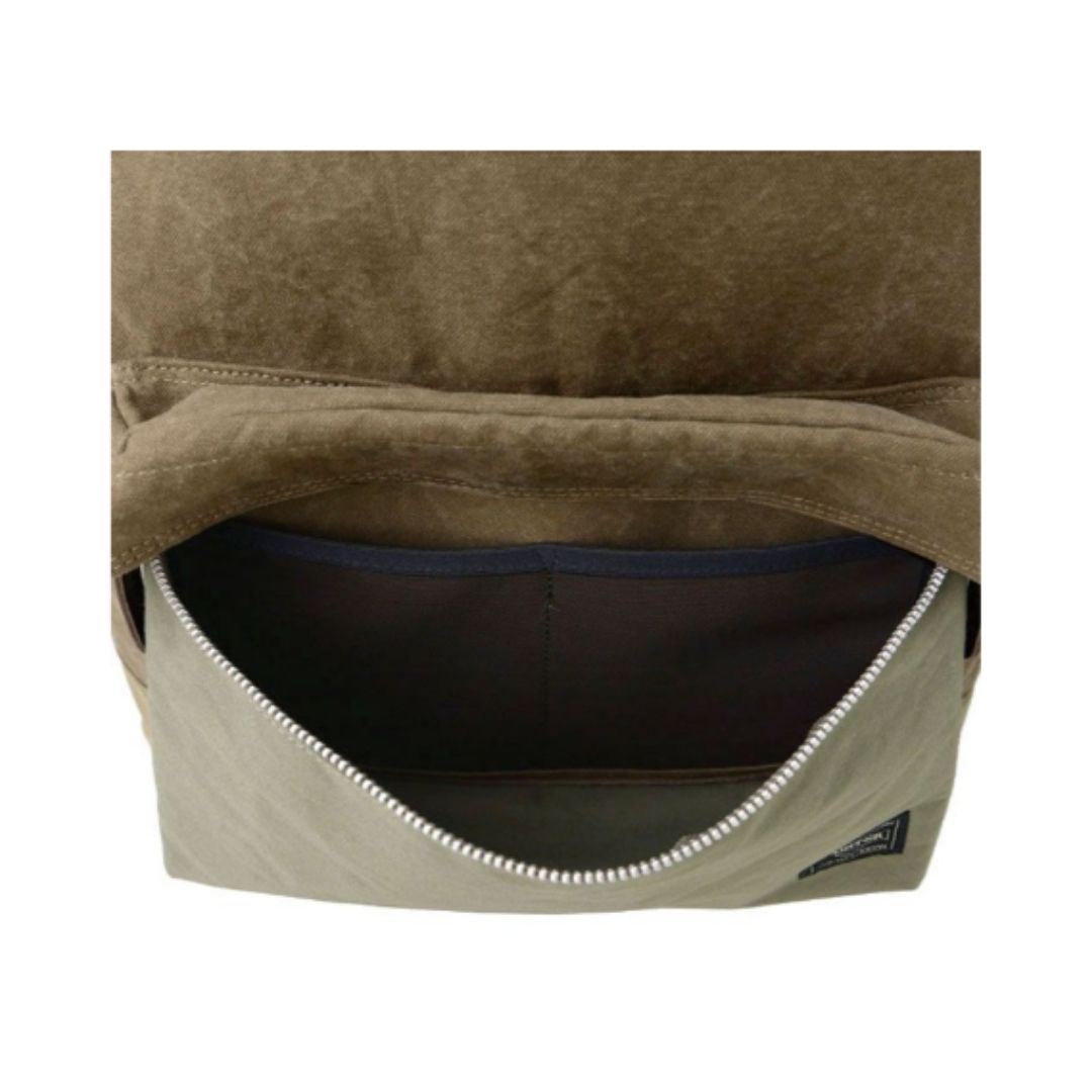 PORTER / BRIDGE - DAYPACK: Kombinasi Material Alami dan Fungsional untuk Gaya Urban Anda PORTER / BRIDGE - DAYPACK: Kombinasi Material Alami dan Fungsional untuk Gaya Urban Anda