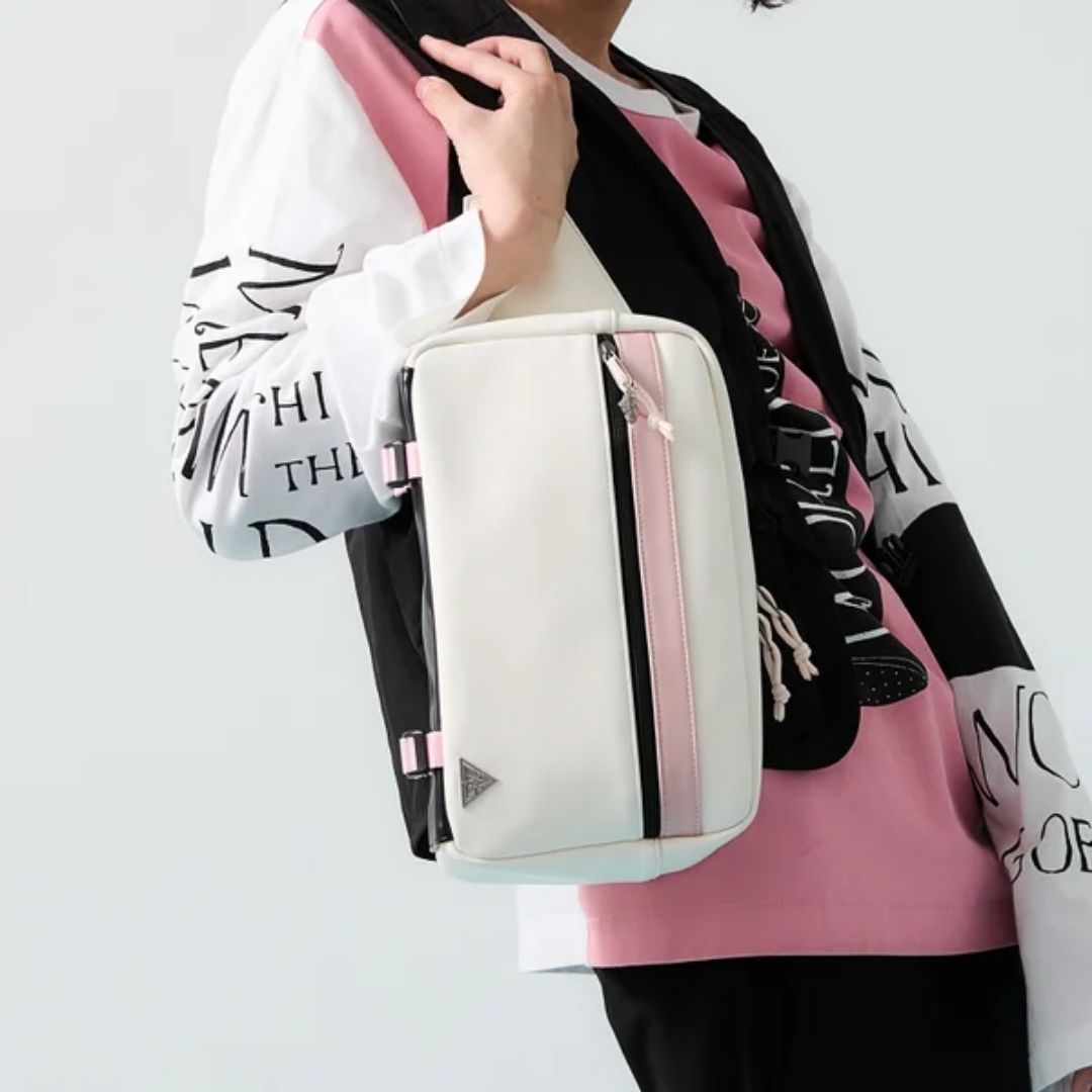 Tas Blue Archive Hoshino Model Body Bag: Stylish Kolaborasi SuperGroupies Tas Blue Archive Hoshino Model Body Bag: Stylish Kolaborasi SuperGroupies