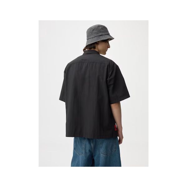 Nylon double pocket shirt (half sleeve) DEATH STRANDING 2: ON THE BEACH | 09 BLACK Nylon double pocket shirt (half sleeve) DEATH STRANDING 2: ON THE BEACH | 09 BLACK