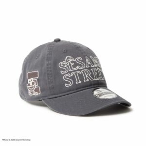 Topi New Era 9THIRTY Sesame Street Elmo Dark Graphite – Streetwear Unisex Eksklusif