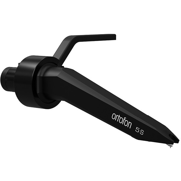 Medicos Super Action Statue