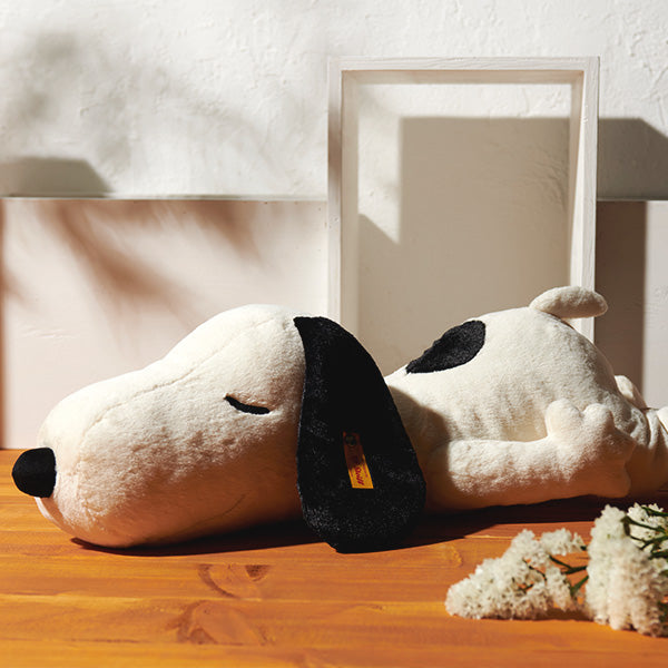 Steiff Lying Down Snoopy Steiff Lying Down Snoopy