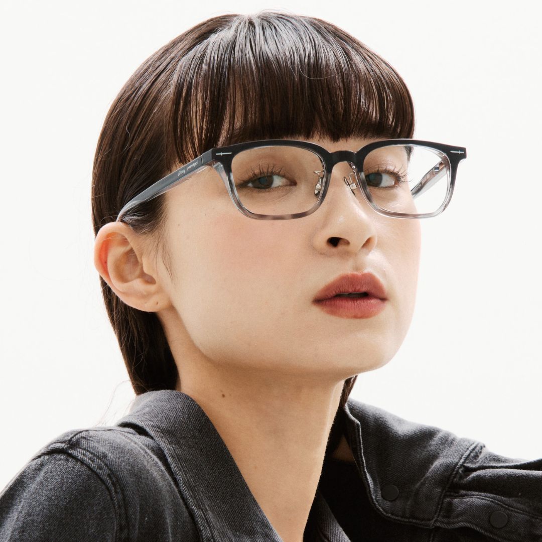 Kacamata Chainsaw Man JINS Hayakawa Aki Model