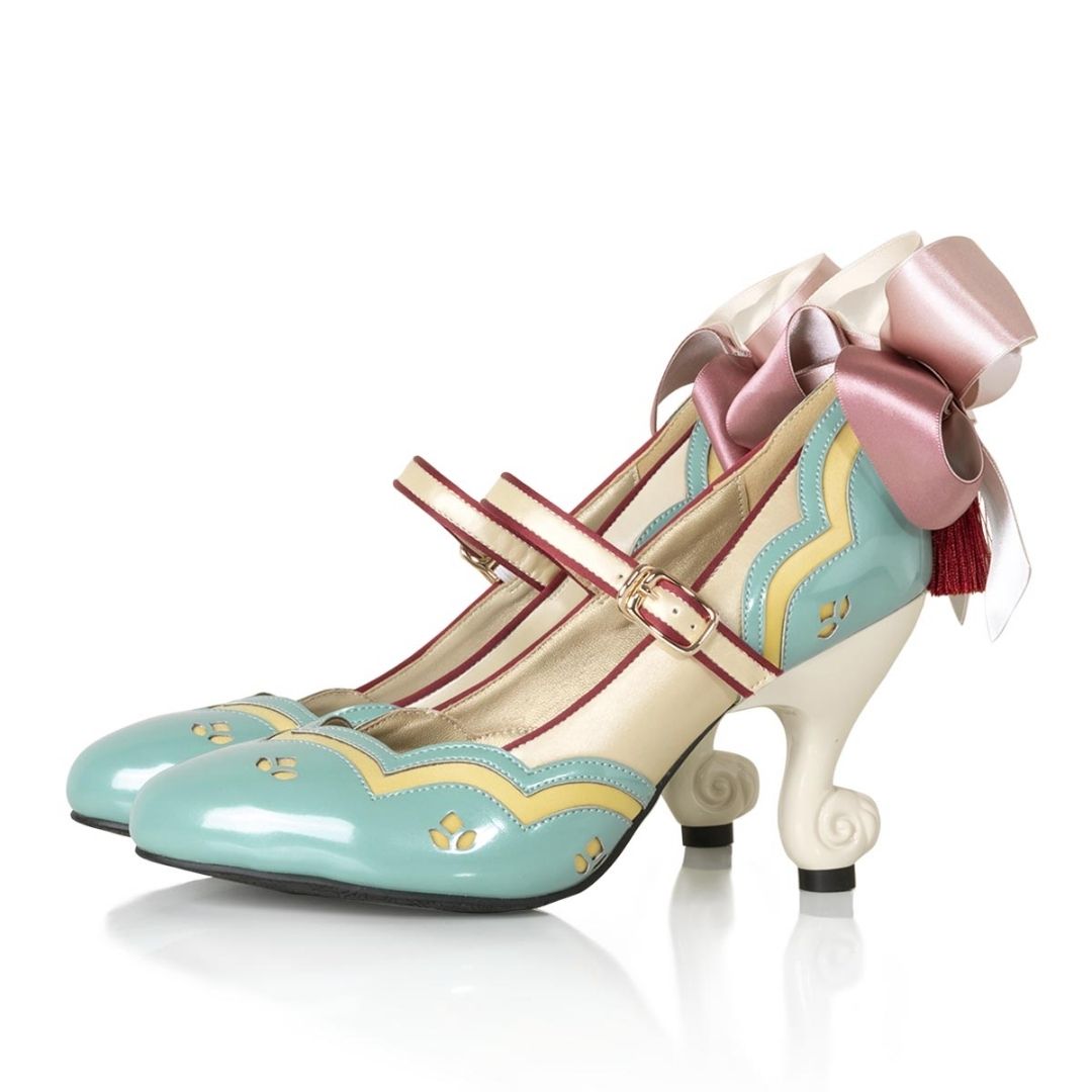 Sepatu Cardcaptor Sakura Candy Lotus