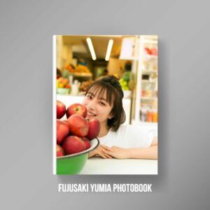 Fujisaki Yumia Photobook – First Release by Tokyo News Service