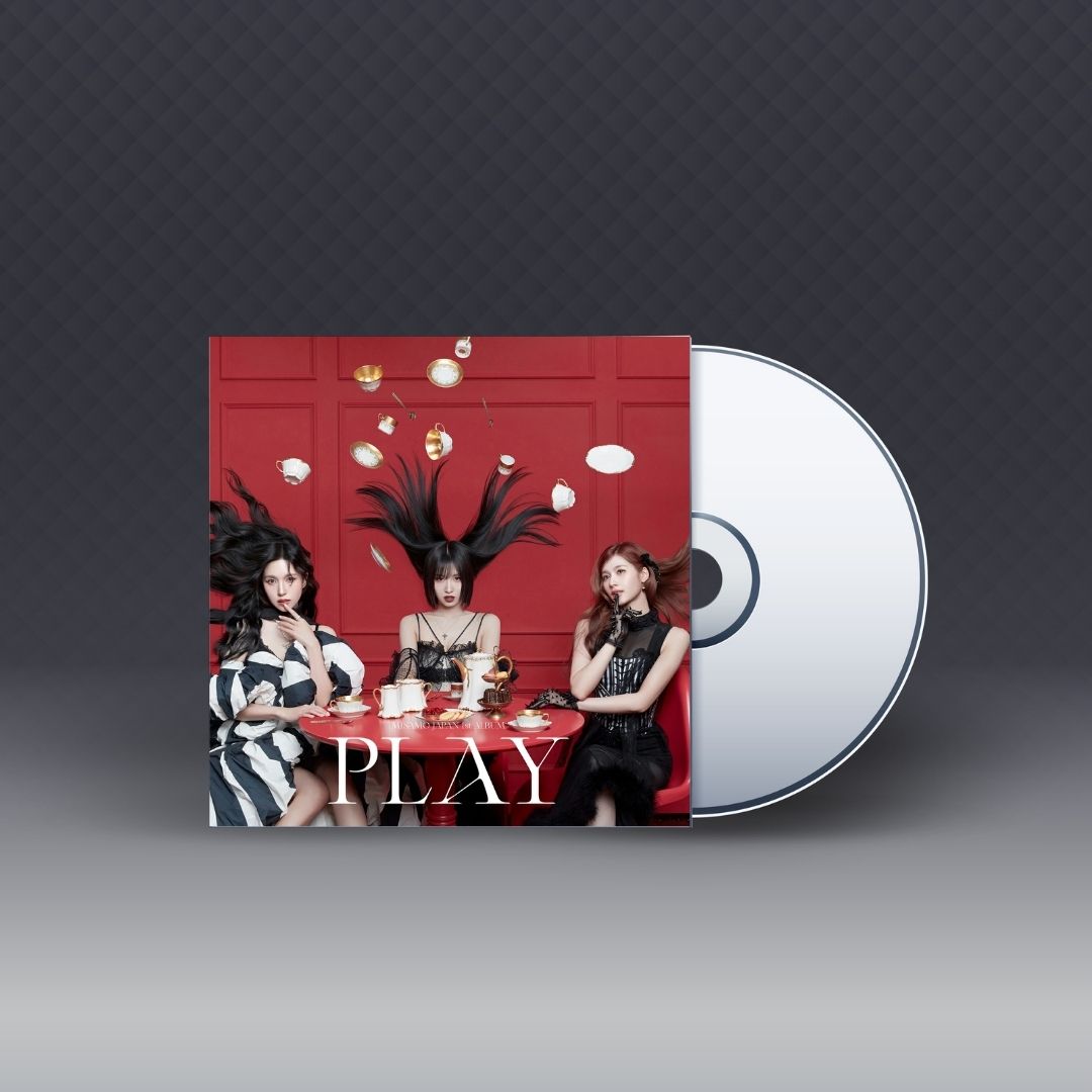 MISAMO PLAY Regular Edition CD dengan Limited Acrylic Keychain