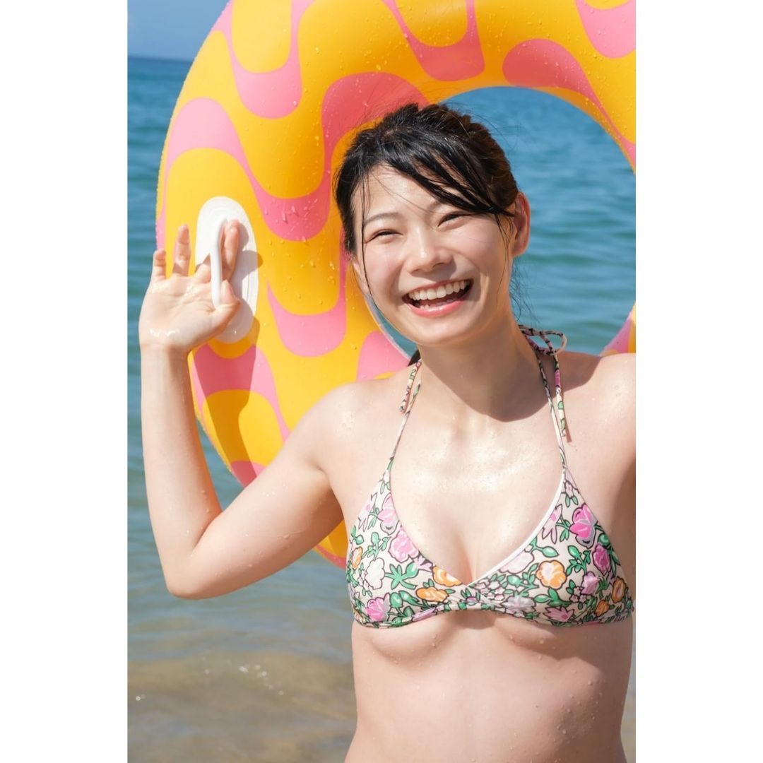 Toki-chan Second Photobook Toki-chan Naked! Edisi Kedua