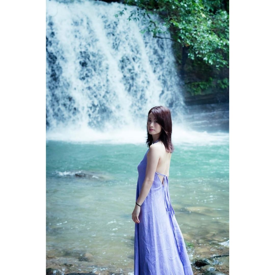 Ueto Aya Photobook Midday Reverie (144 pages)