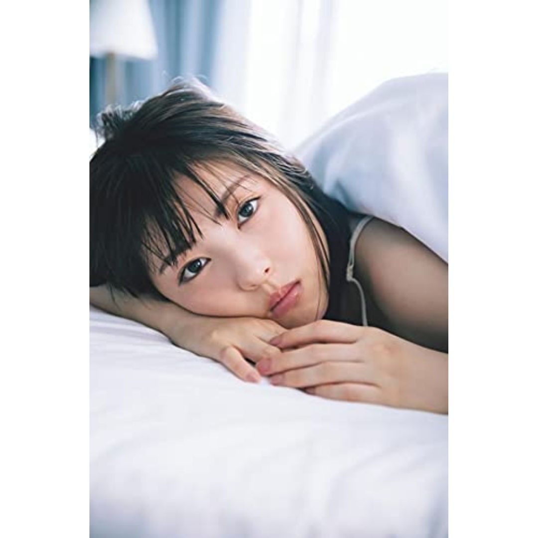 Minami Hamabe Photobook 20 – Edisi Spesial Usia 20 Tahun