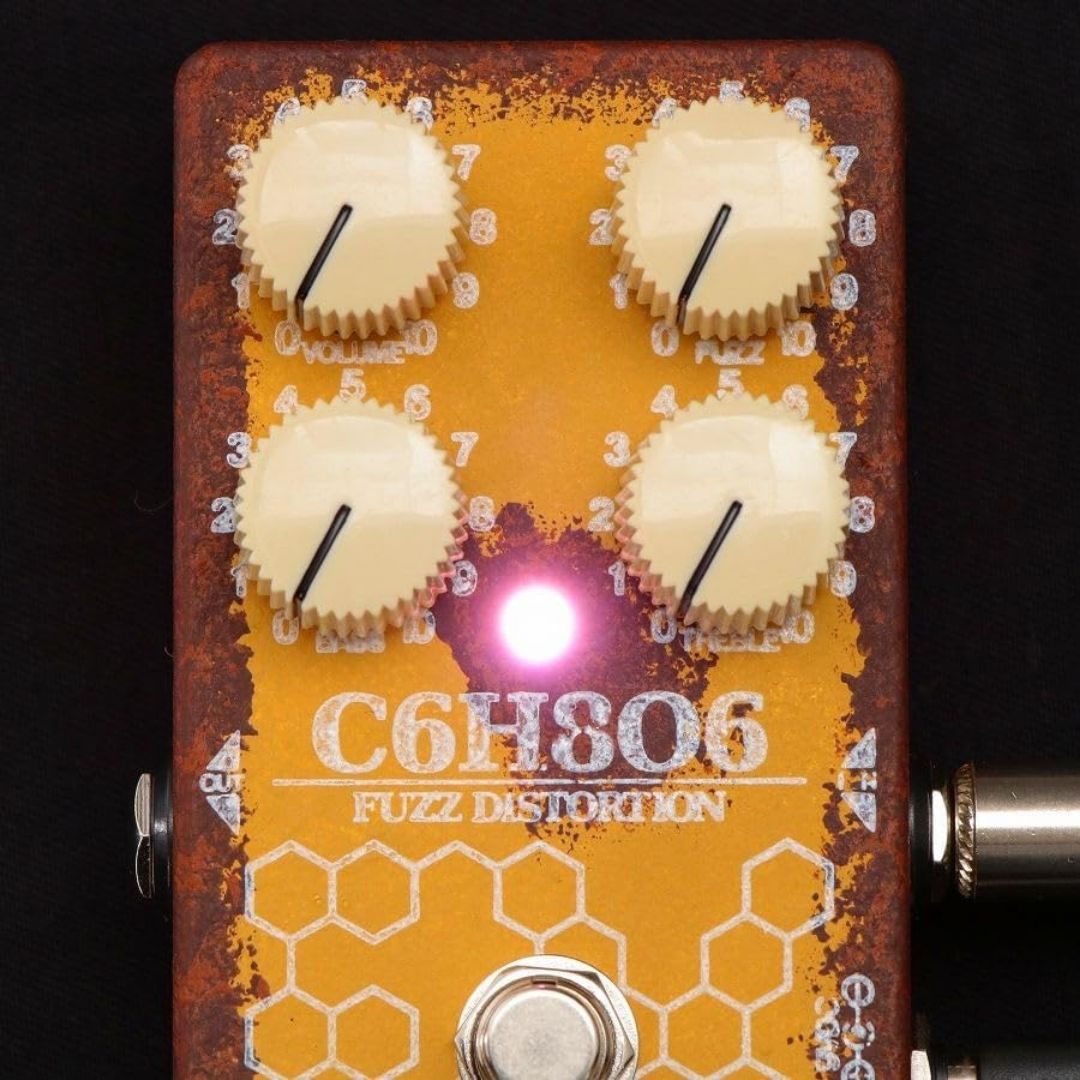 KarDiaN Vitamin C C6H8O6 Fuzz Distortion – Fuzz Pedal Inovatif untuk Suara Vintage Modern