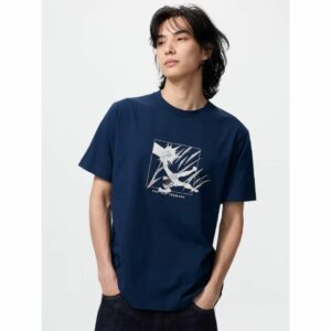 Kaos Manga UT Captain Tsubasa Biru - Koleksi 100th Anniversary Shueisha Uniqlo