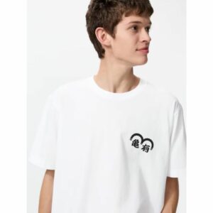 Kaos Manga UT Kochikame Putih - Koleksi 100th Anniversary Shueisha Uniqlo