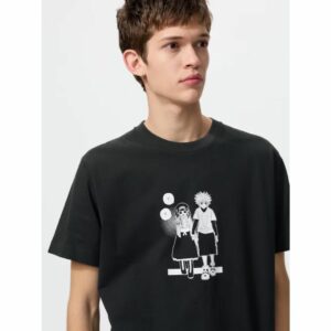 Kaos Manga UT HUNTERxHUNTER Hitam - Koleksi 100th Anniversary Shueisha Uniqlo